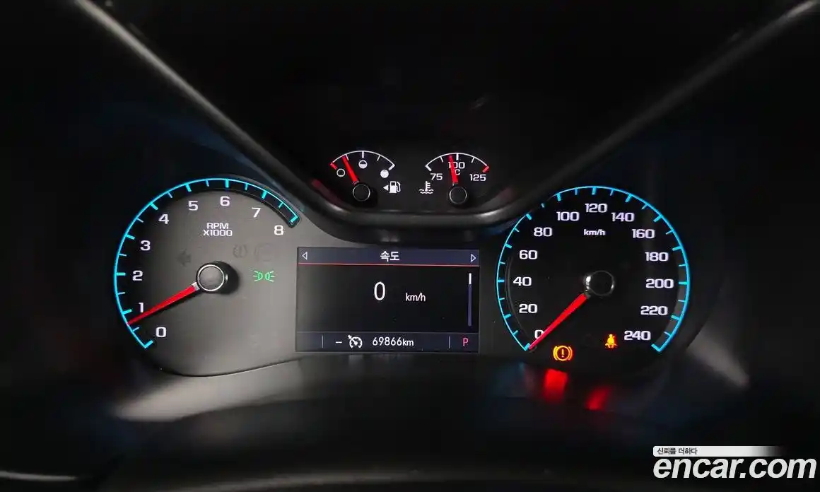 Chevrolet Colorado 2020 3.6 Автомат в Москве № 974566, фото 8