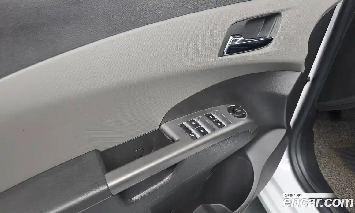 Chevrolet Aveo 2016 1.4 Автомат в Москве № 974645, фото 18