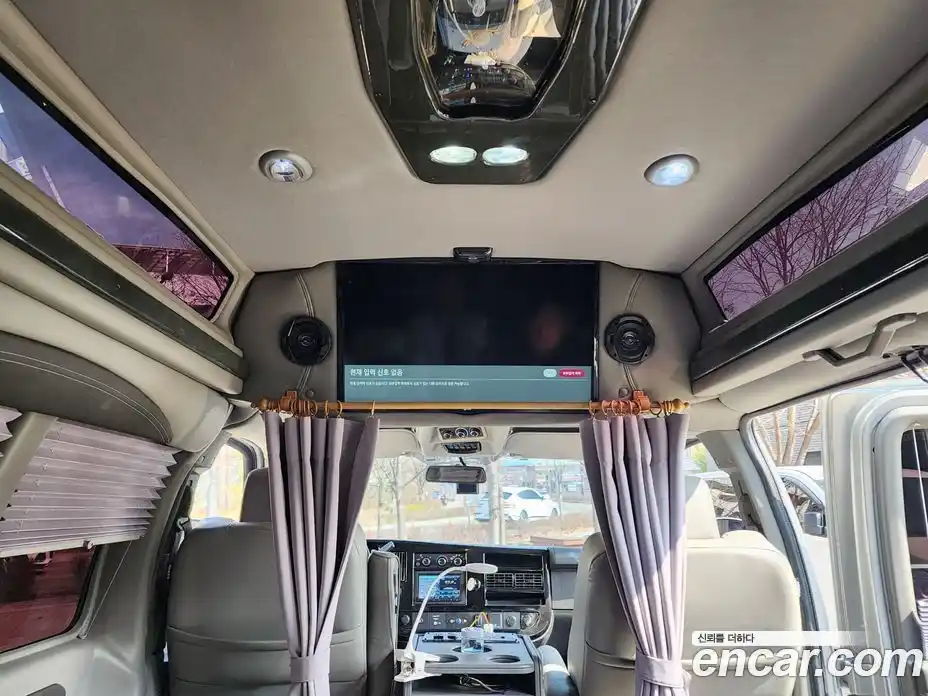 Chevrolet Express Van 2018 6.0 Автомат в Москве № 976743, фото 14