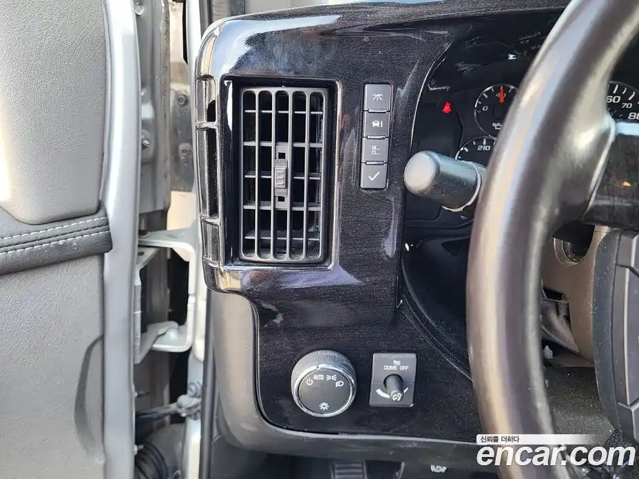 Chevrolet Express Van 2018 6.0 Автомат в Москве № 976743, фото 15