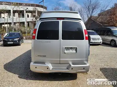 Chevrolet Express Van 2018 6.0 Автомат в Москве № 976743, миниатюра 4