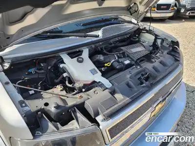 Chevrolet Express Van 2018 6.0 Автомат в Москве № 976743, миниатюра 6