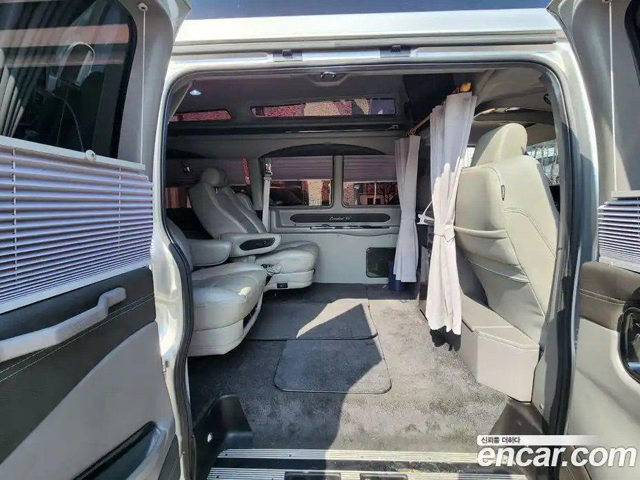 Chevrolet Express Van 2018 6.0 Автомат в Москве № 976743, фото 7