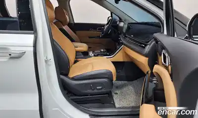 Kia Canival 2023 3.5 Автомат в Москве № 1002843, миниатюра 11