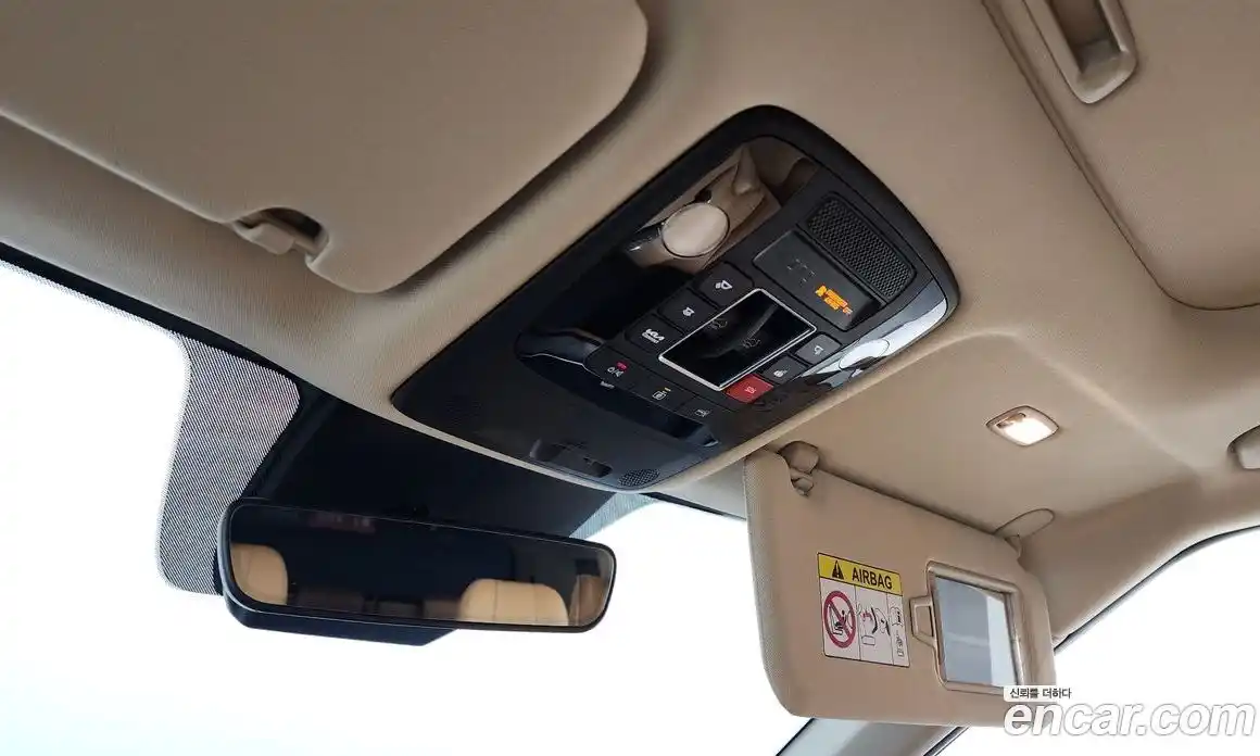 Kia Canival 2023 3.5 Автомат в Москве № 1002843, фото 17