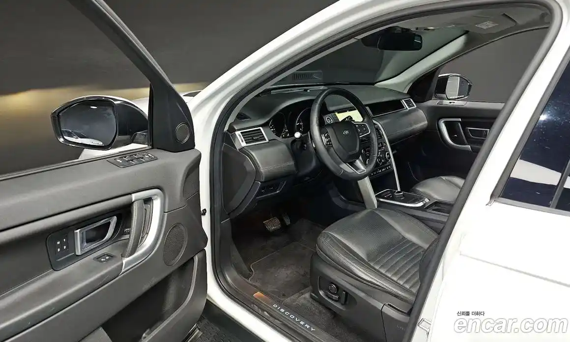 Land Rover Discovery Sport 2017 2.0 гидро в Москве № 1013458, фото 11