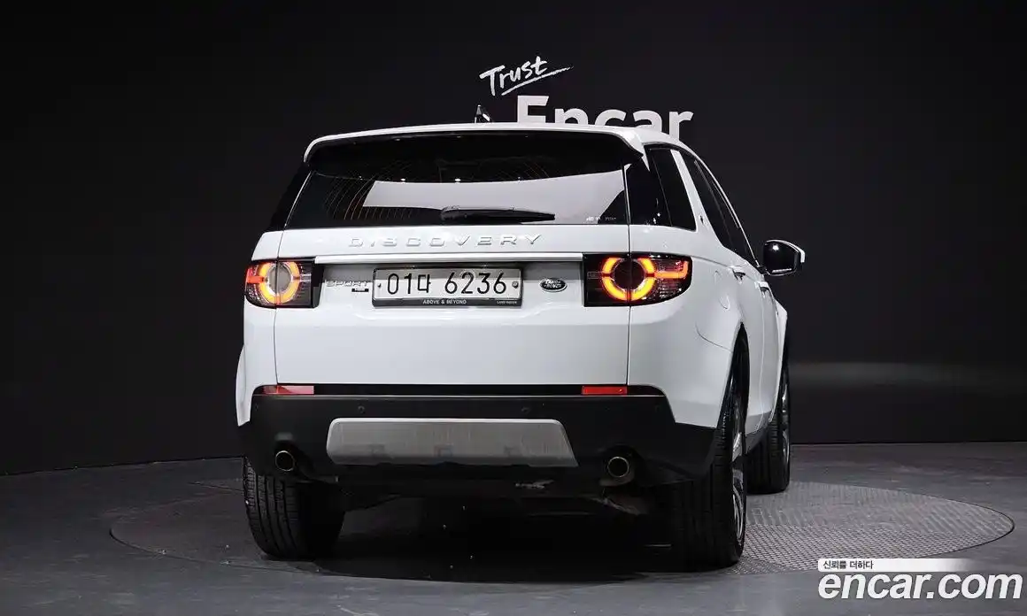 Land Rover Discovery Sport 2017 2.0 гидро в Москве № 1013458, фото 4