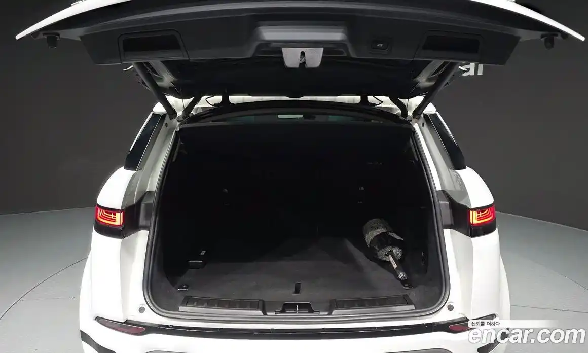 Land Rover Range-Rover Evoque 2019 2.0 гидро в Москве № 1013464, фото 20