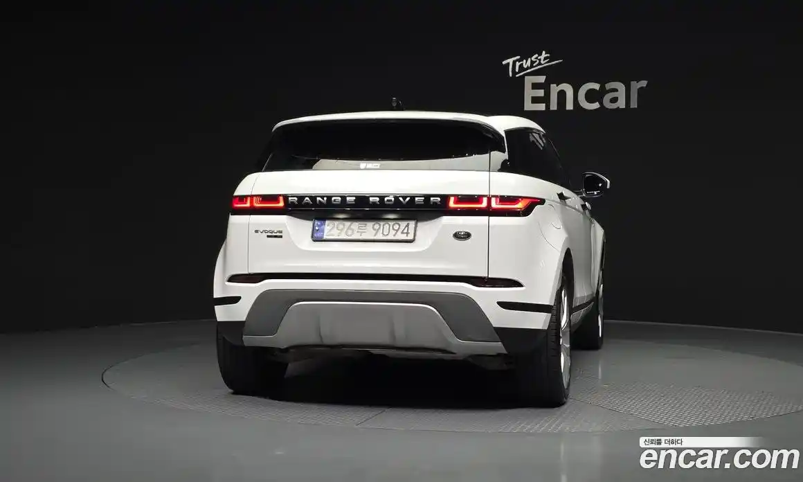 Land Rover Range-Rover Evoque 2019 2.0 гидро в Москве № 1013464, фото 4