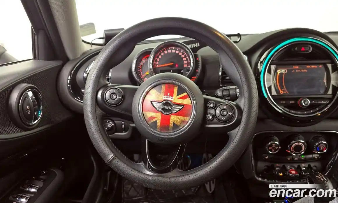 Mini Clubman 2016 1.5 гидро в Москве № 1013947, фото 13