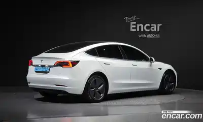 Tesla Model 3 2020 0.1 гидро в Москве № 1014285, миниатюра 2