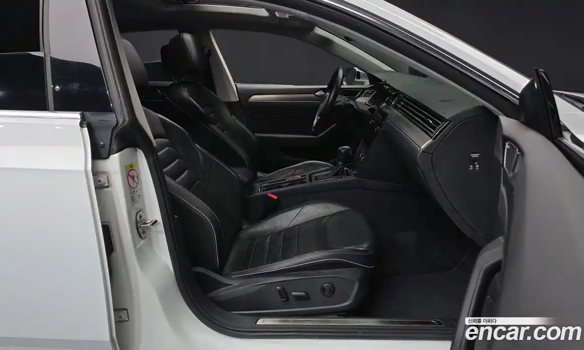Volkswagen Arteon 2019 2.0 гидро в Москве № 1014728, фото 11