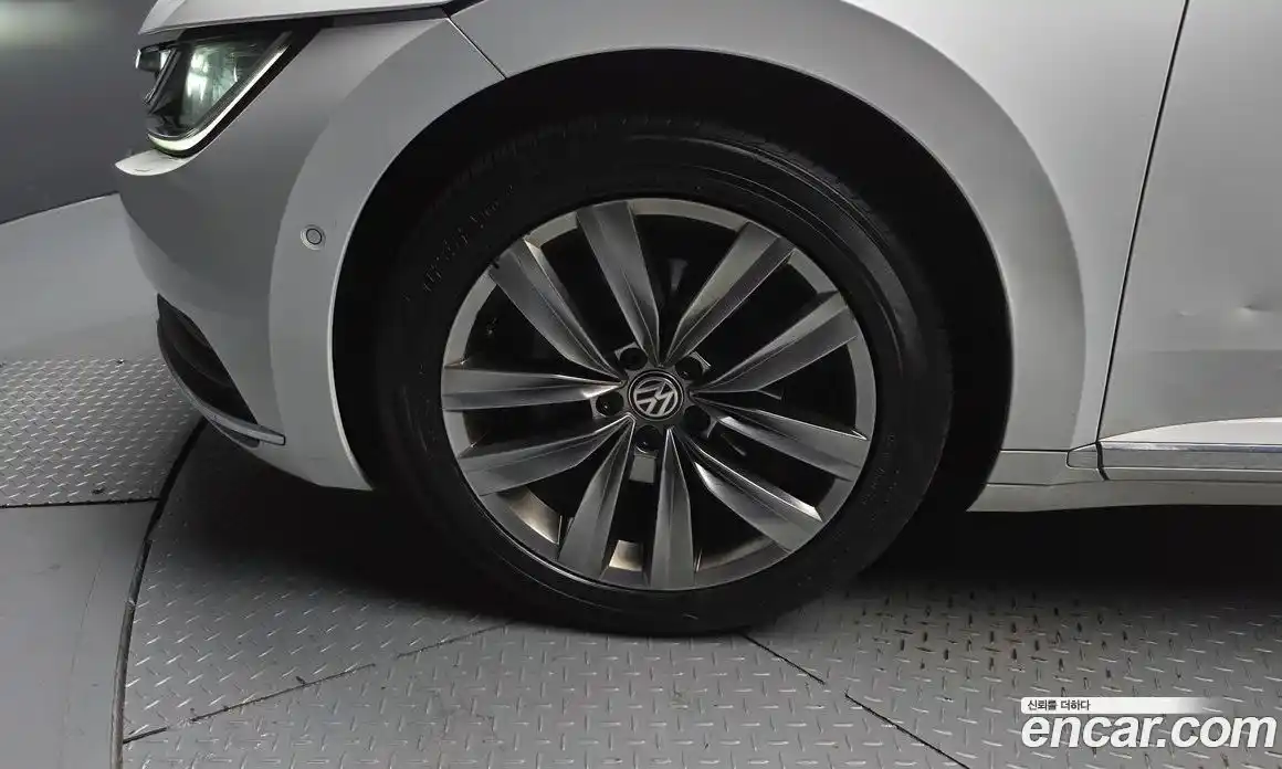 Volkswagen Arteon 2019 2.0 гидро в Москве № 1014728, фото 5