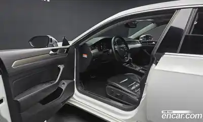 Volkswagen Arteon 2019 2.0 гидро в Москве № 1014728, миниатюра 10