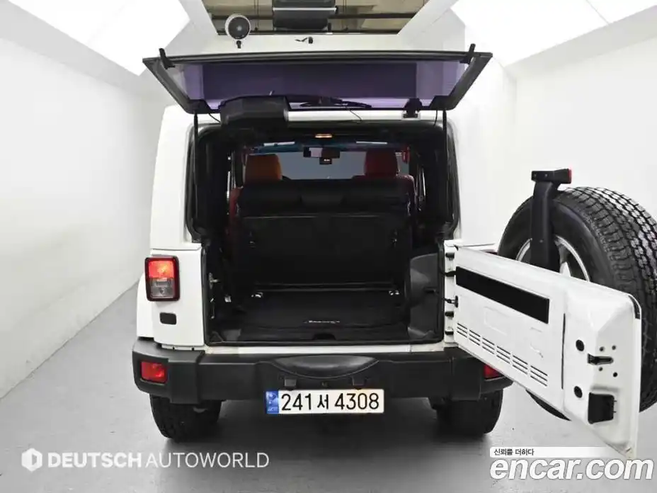 Jeep Wrangler 2012 2.8 гидро в Москве № 1015153, фото 20
