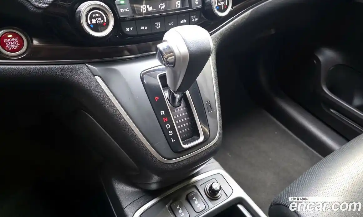Honda CR-V 2016 2.4 гидро в Москве № 1015321, фото 9