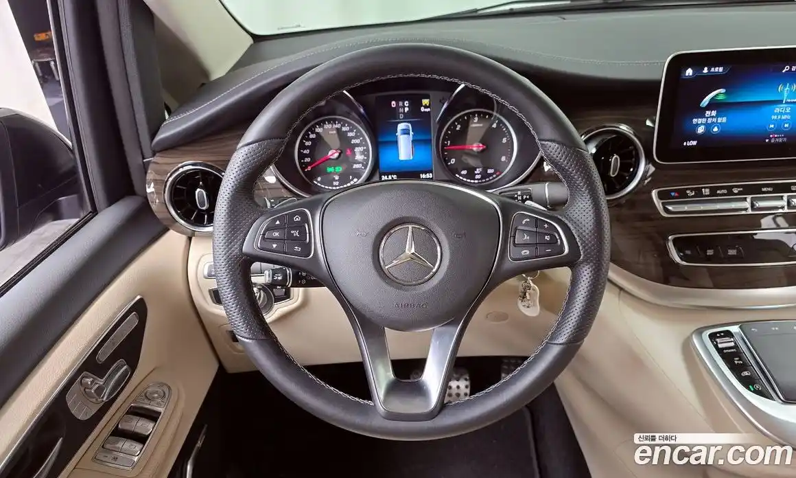 Mercedes-Benz V-Class 2023 1.9 гидро в Москве № 136571, фото 13