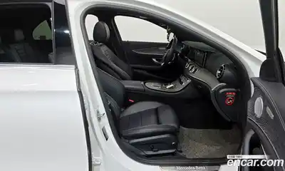 Mercedes-Benz E-Class 2021 2.0 гидро в Москве № 139750, миниатюра 11