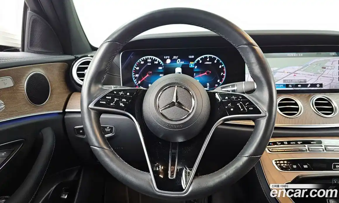 Mercedes-Benz E-Class 2022 2.0 гидро в Москве № 140301, фото 13