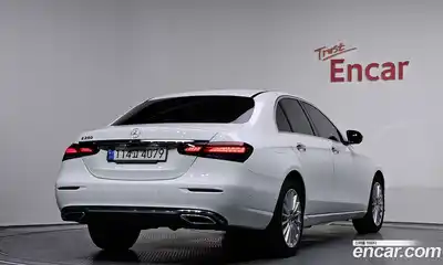Mercedes-Benz E-Class 2022 2.0 гидро в Москве № 140301, миниатюра 2
