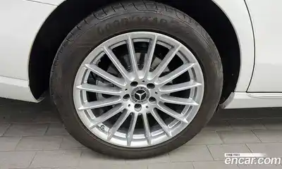 Mercedes-Benz E-Class 2022 2.0 гидро в Москве № 140301, миниатюра 5
