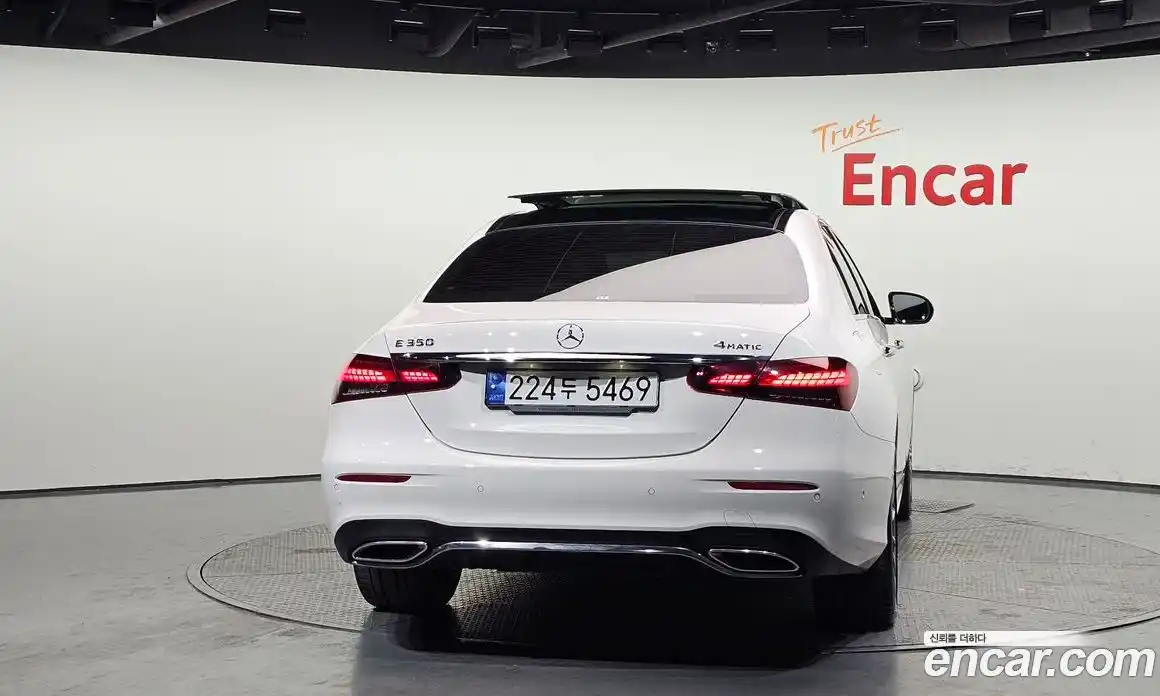 Mercedes-Benz E-Class 2022 2.0 гидро в Москве № 141303, фото 4