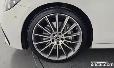 Mercedes-Benz E-Class 2022 2.0 гидро в Москве № 141303, миниатюра 5