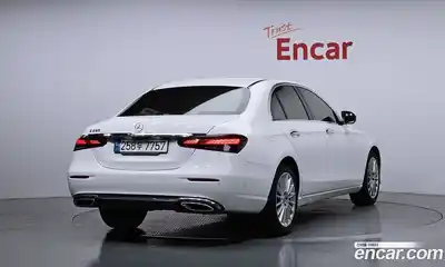 Mercedes-Benz E-Class 2022 2.0 гидро в Москве № 142326, миниатюра 2