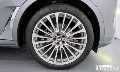 BMW X7 2023 3.0 гидро в Москве № 157823, миниатюра 5