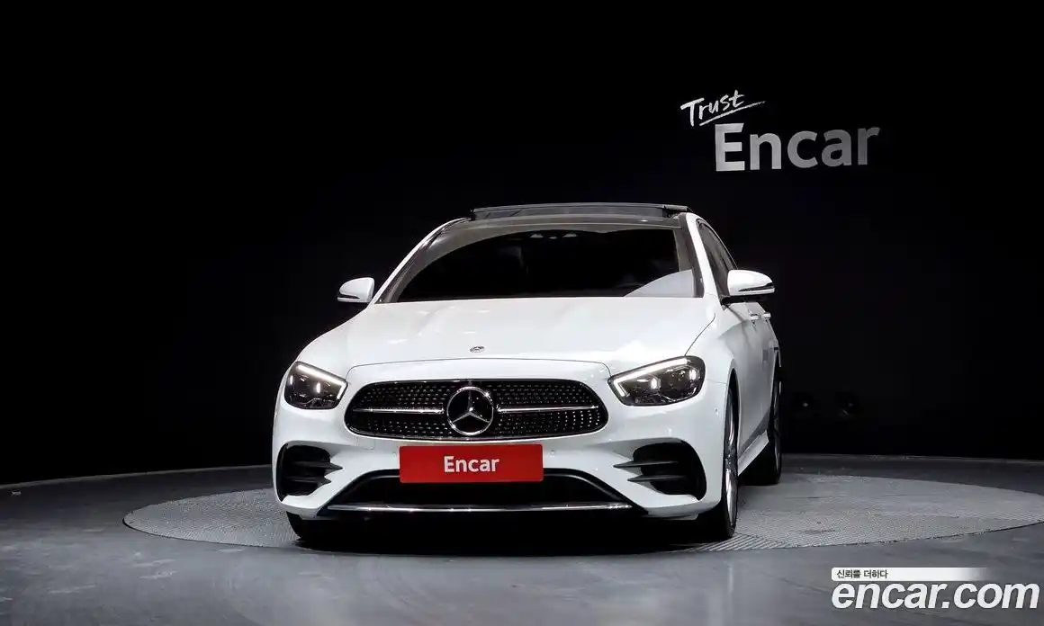 Mercedes-Benz E-Class 2022 2.0 гидро в Москве, фото 3