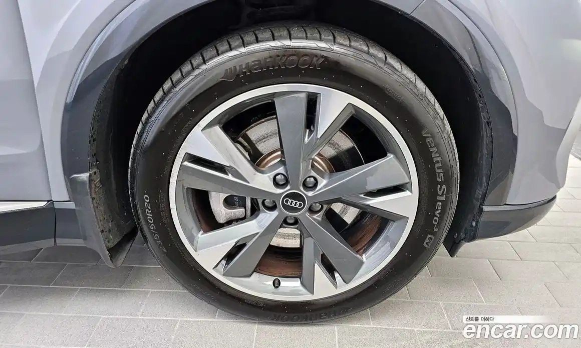 Audi Q4 e-tron 2023 0.2 гидро в Москве № 162652, фото 5