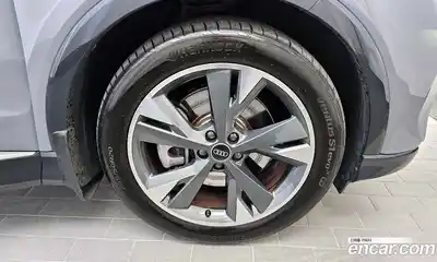 Audi Q4 e-tron 2023 0.2 гидро в Москве № 162652, миниатюра 5