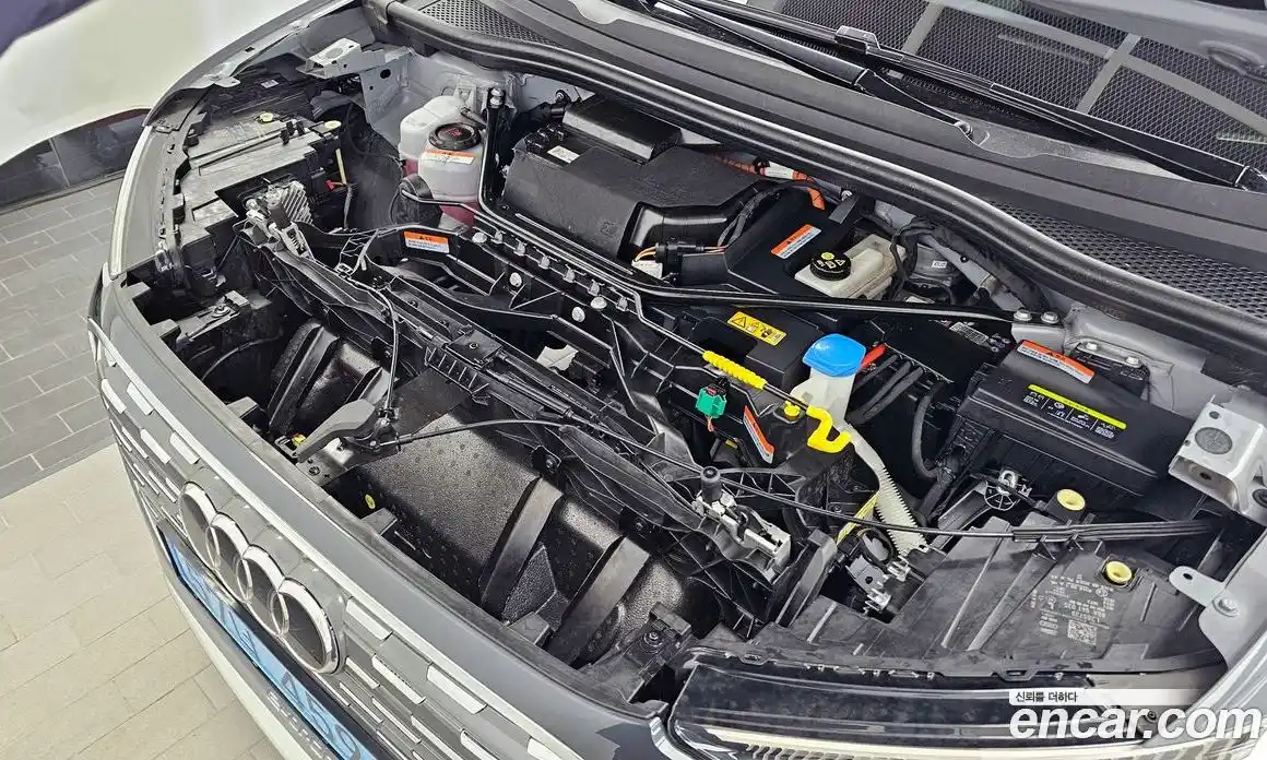 Audi Q4 e-tron 2023 0.2 гидро в Москве № 162652, фото 6