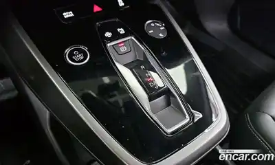 Audi Q4 e-tron 2023 0.2 гидро в Москве № 162652, миниатюра 9