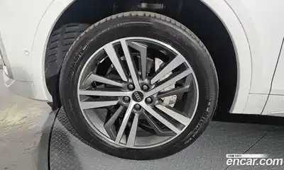 Audi Q5 2023 2.0 гидро в Москве № 162864, миниатюра 5