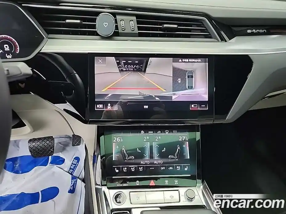 Audi e-tron 2022 гидро в Москве № 163212, фото 10