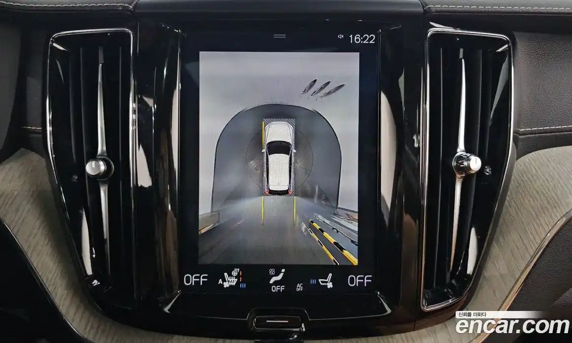 Volvo XC60 2018 2.0 гидро в Москве № 164462, фото 12