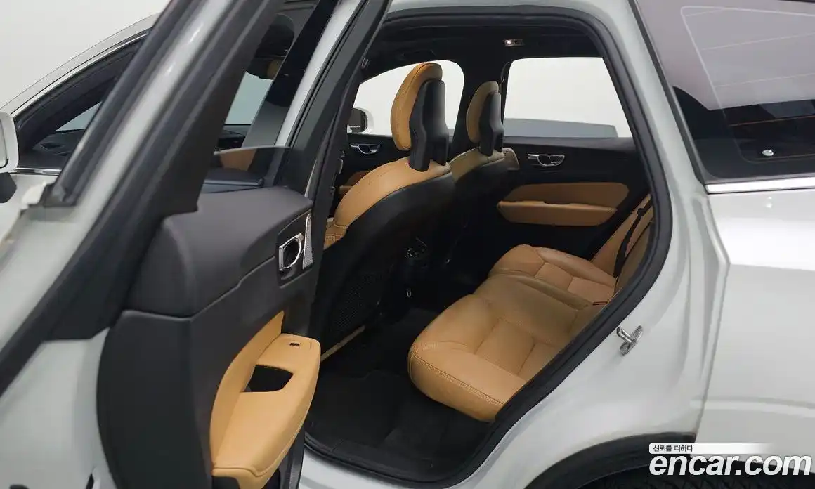 Volvo XC60 2018 2.0 гидро в Москве № 164462, фото 19