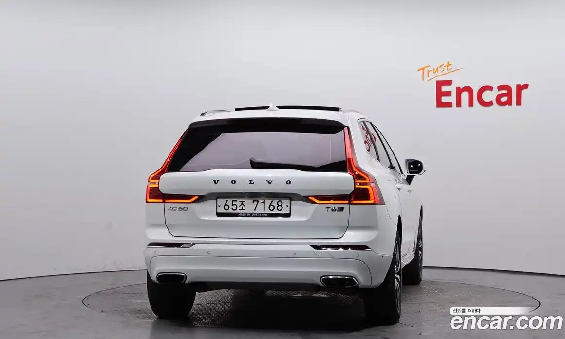 Volvo XC60 2018 2.0 гидро в Москве № 164462, фото 4