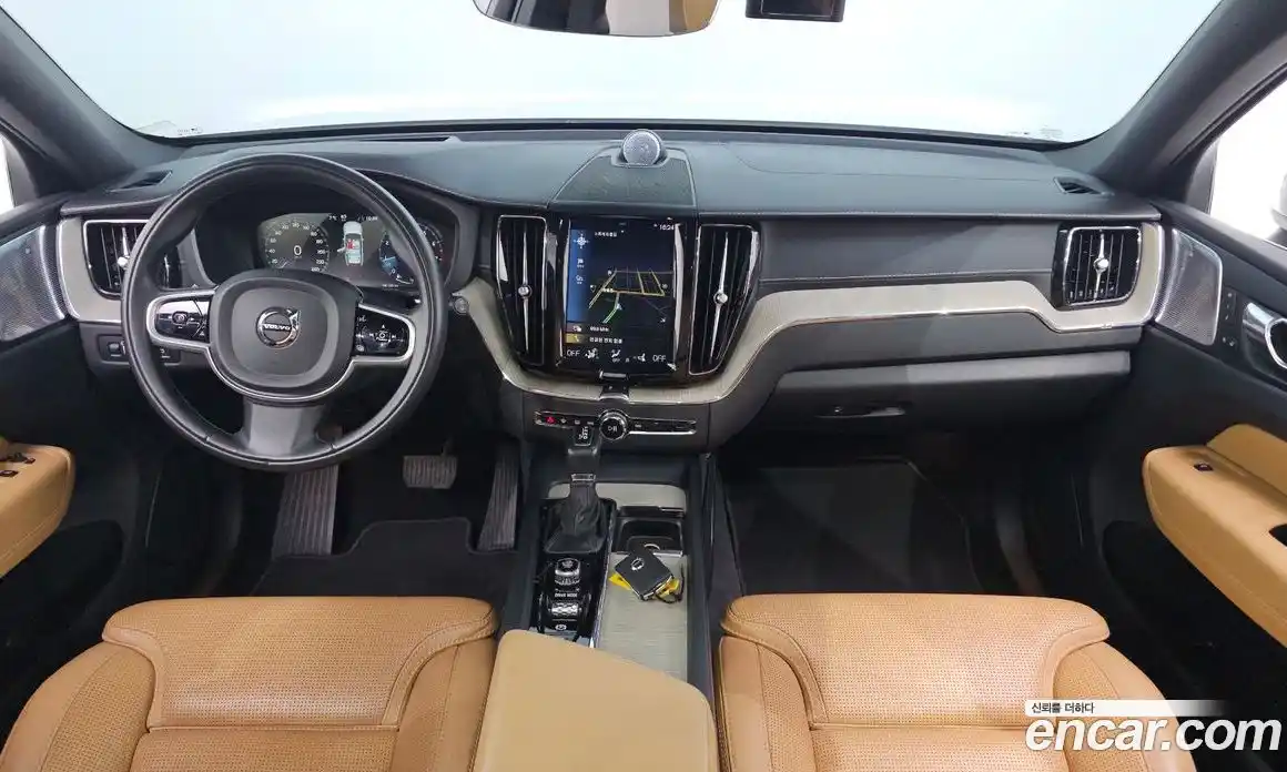 Volvo XC60 2018 2.0 гидро в Москве № 164462, фото 7