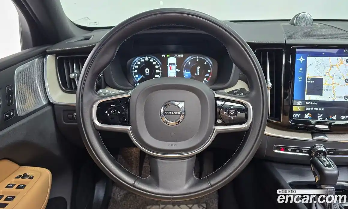 Volvo XC60 2020 2.0 гидро в Москве № 164630, фото 13