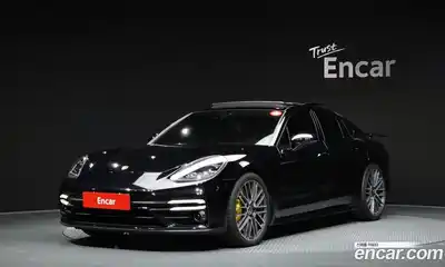 Porsche Panamera, 2021