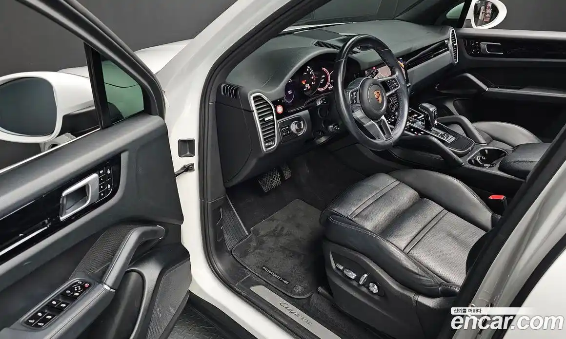 Porsche Cayenne 2020 3.0 гидро в Москве № 165156, фото 11