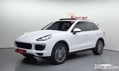 Porsche Cayenne, 2015