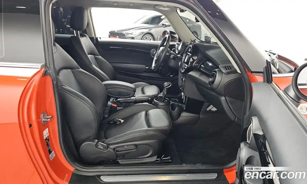 Mini Cooper 2019 1.5 гидро в Москве № 167160, фото 11