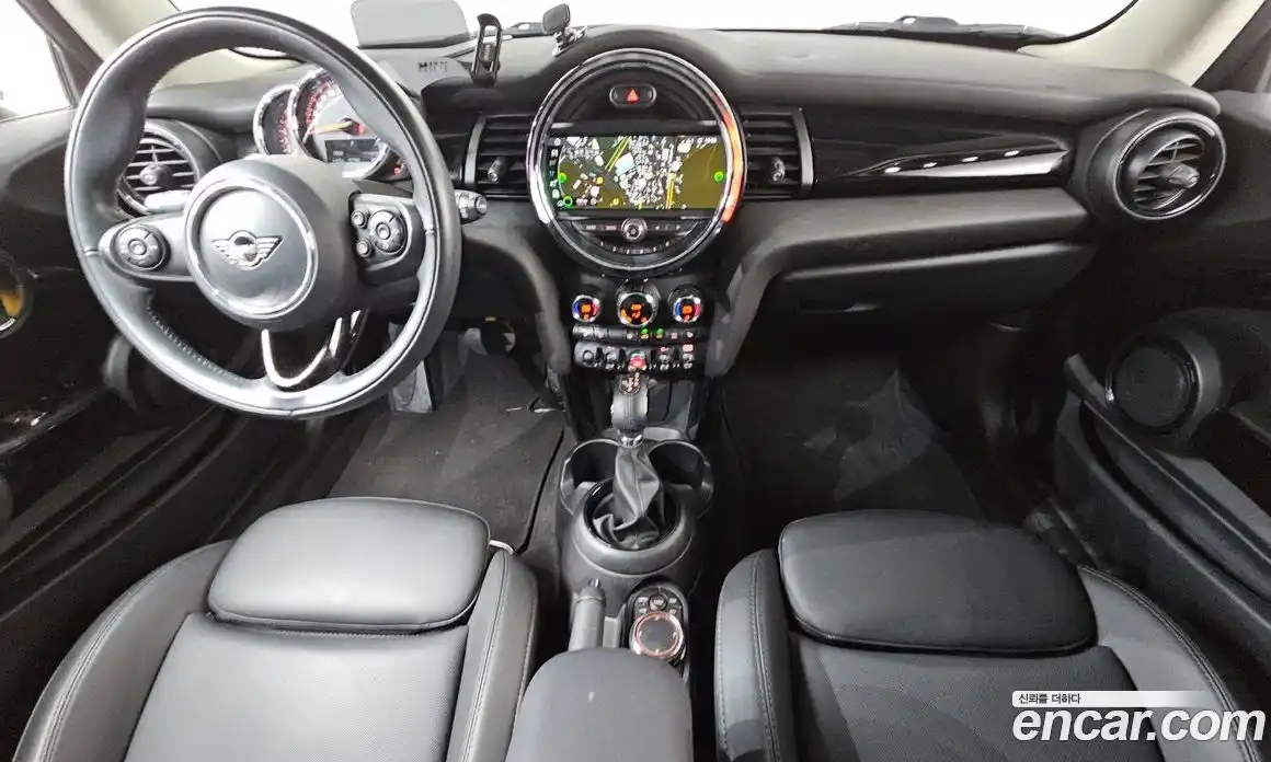 Mini Cooper 2019 1.5 гидро в Москве № 167160, фото 7