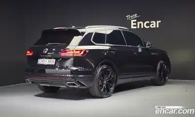 Volkswagen Touareg 2021 3.0 гидро в Москве № 168928, миниатюра 2