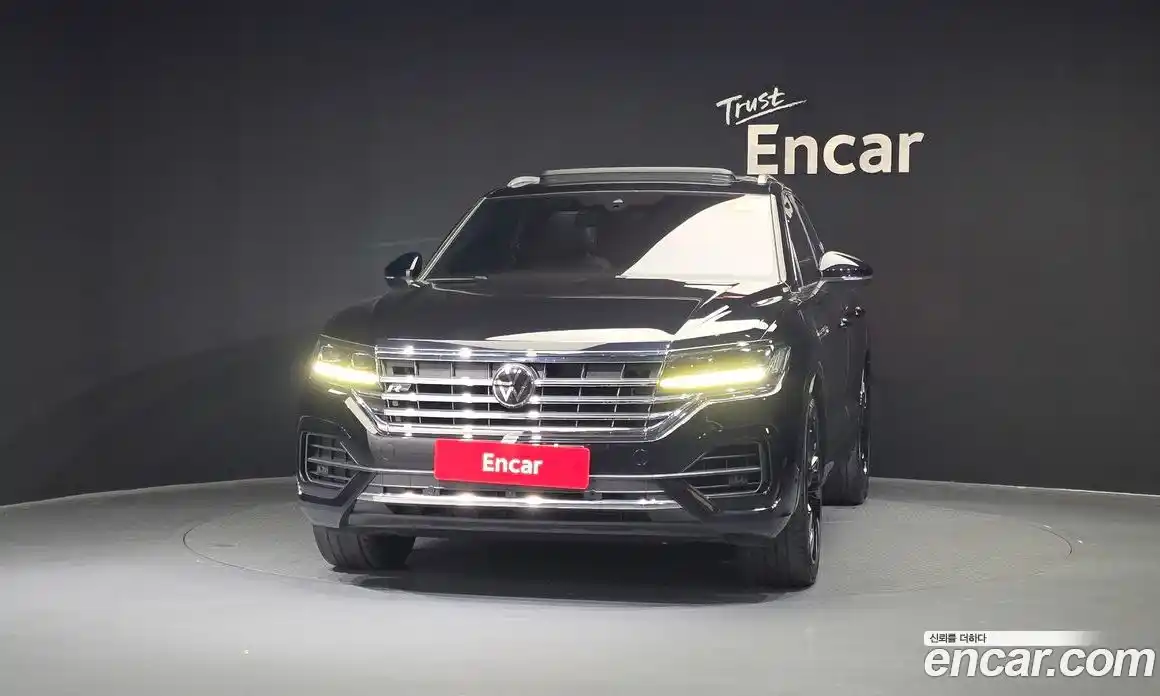 Volkswagen Touareg 2021 3.0 гидро в Москве № 168928, фото 3