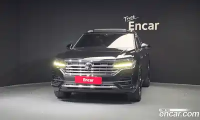 Volkswagen Touareg 2021 3.0 гидро в Москве № 168928, миниатюра 3