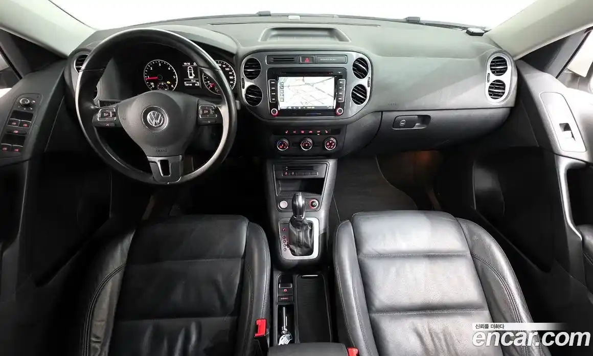 Volkswagen Tiguan 2015 2.0 гидро в Москве № 169041, фото 7